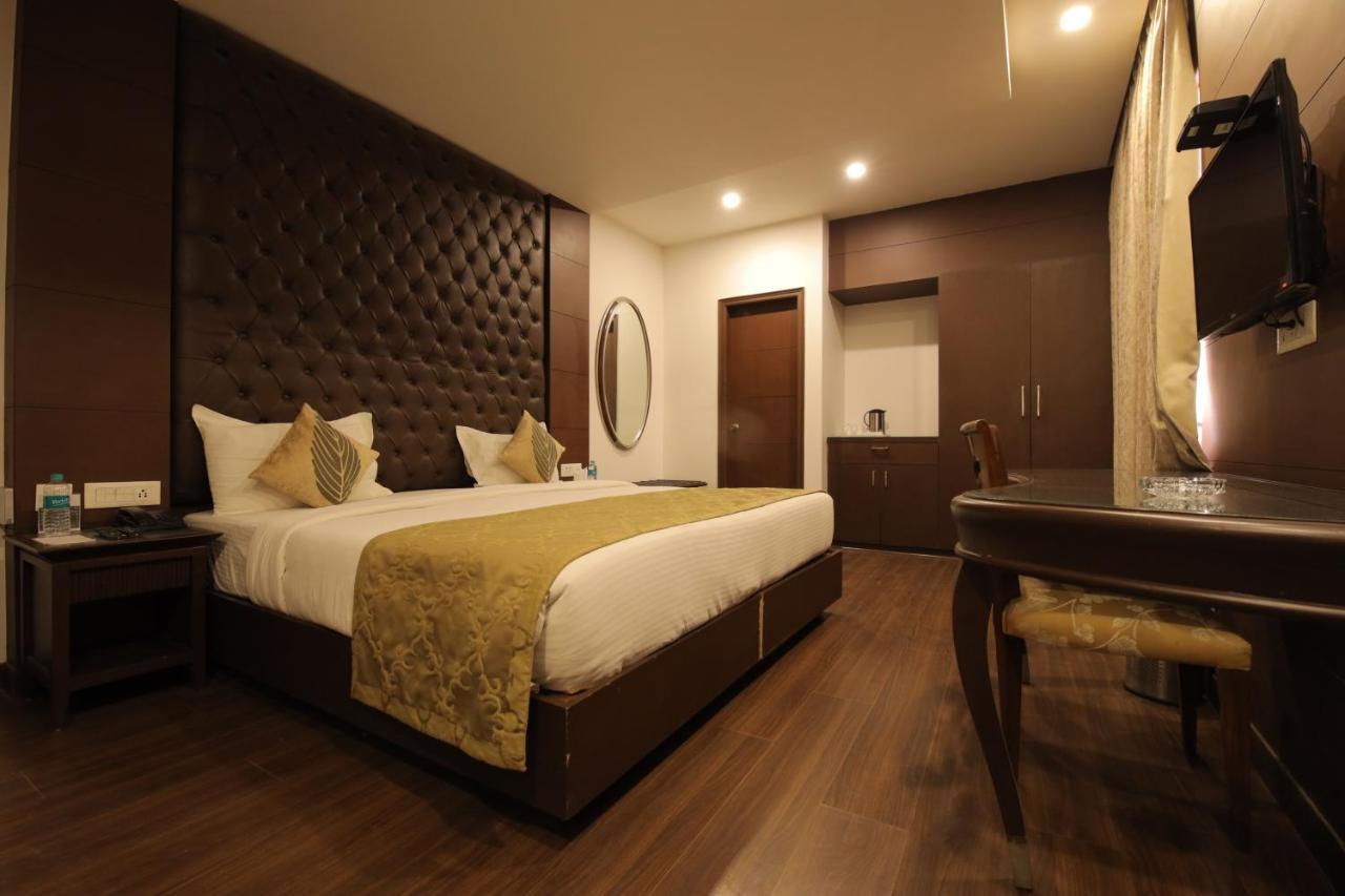 Airport Hotel Bollywood Paradise 新德里 外观 照片