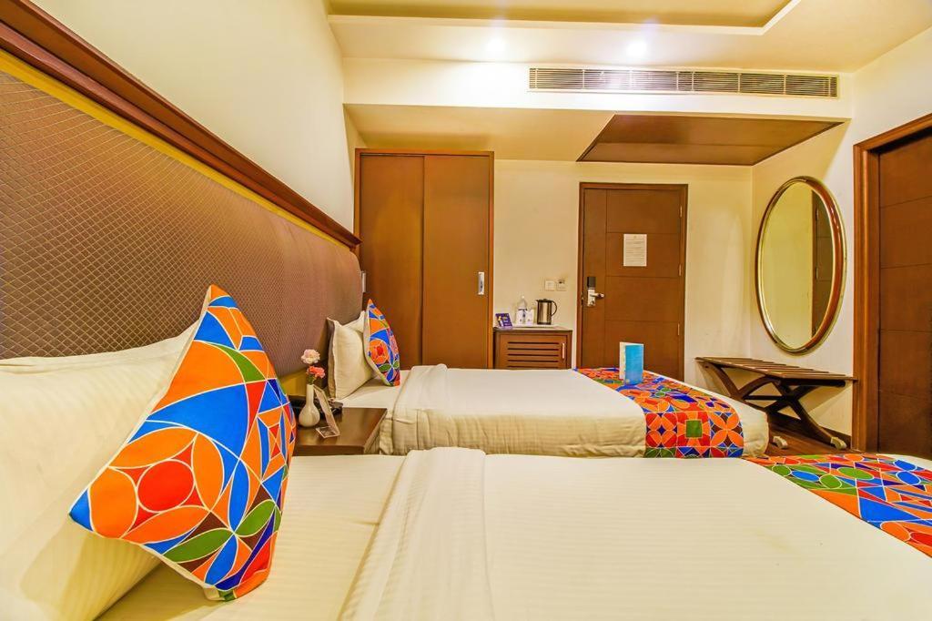 Airport Hotel Bollywood Paradise 新德里 外观 照片